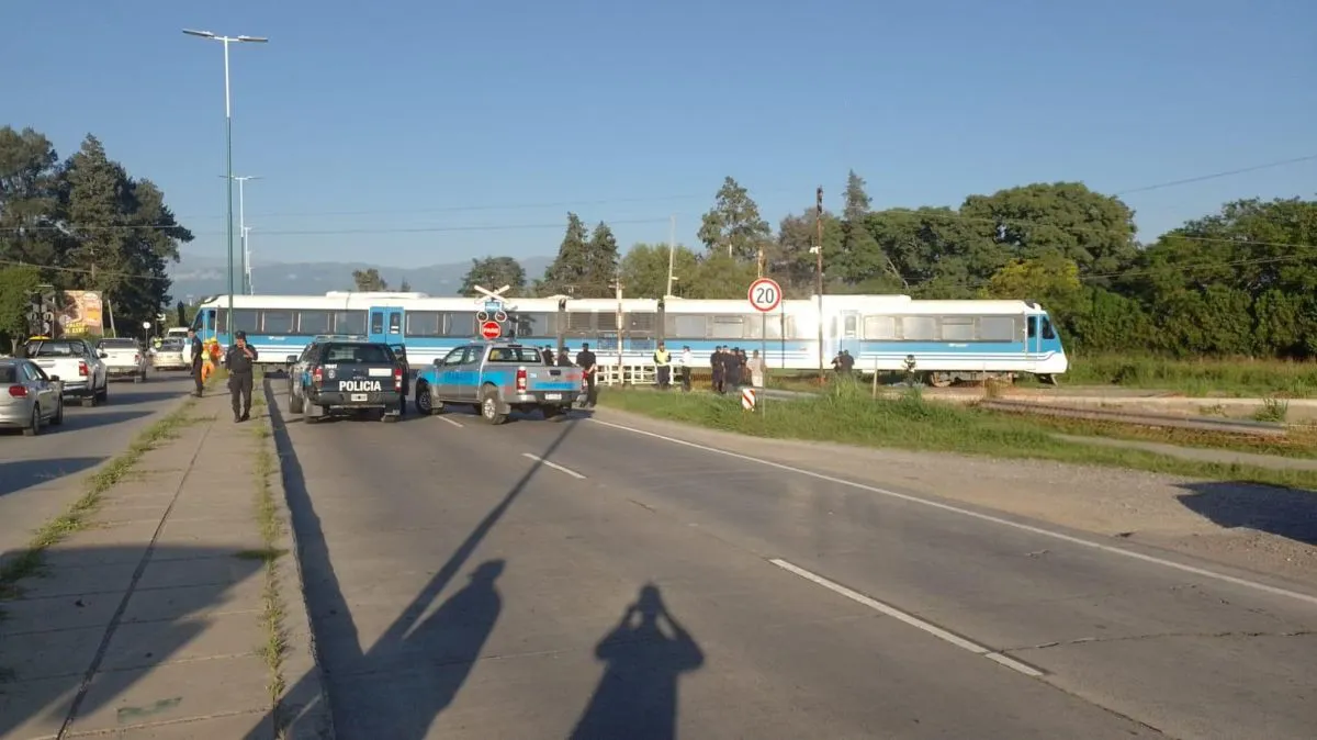 Una mujer murió tras ser atropellada por un tren en Estación Alvarado |  Voces Criticas - Salta - Argentina