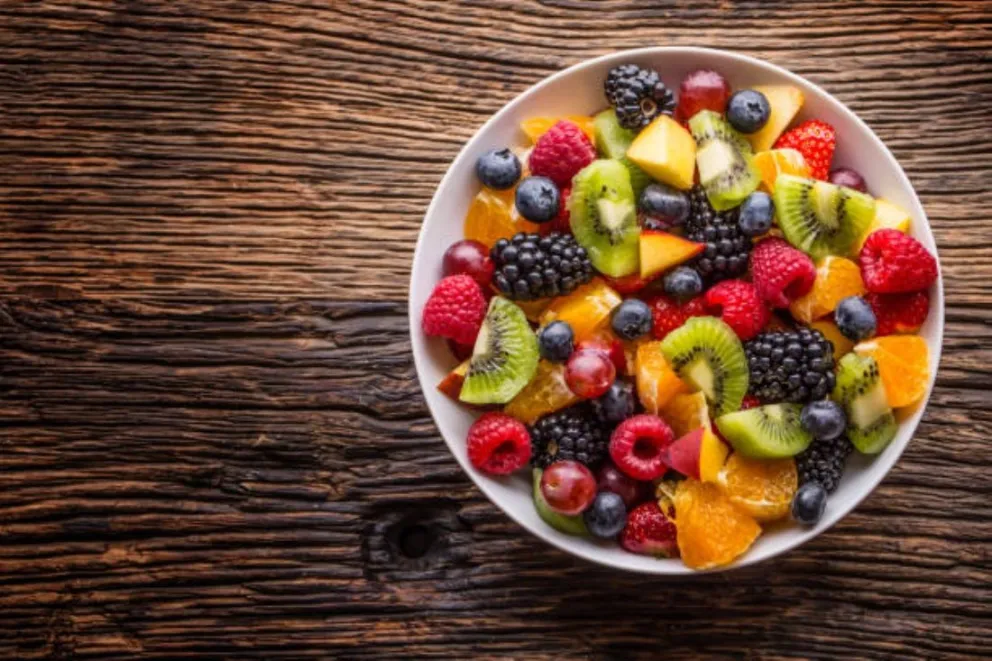 Conocé la fabulosa fruta productora de colágeno que debes mantener en tu dieta: previene el envejecimiento