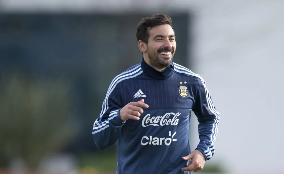 Tras la internación del Pocho Lavezzi, su ex suegro rompió el silencio y lo destruyó: "No fue bueno con mi hija"
