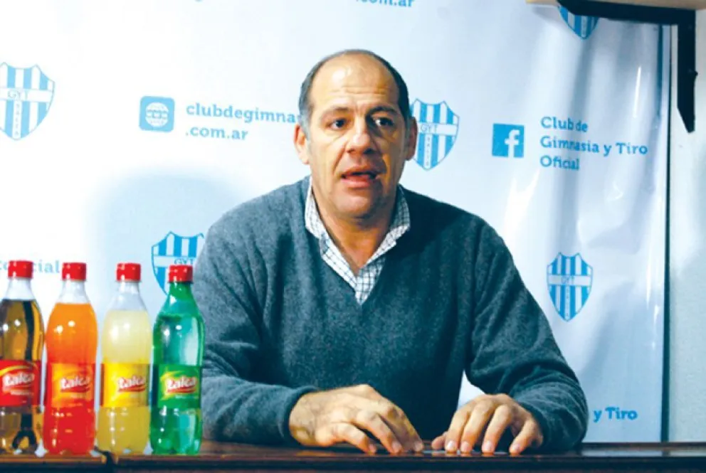 Marcelo Mentesana: "Estamos trabajando para que Gimnasia y Tiro juegue en el Gigante del Norte"