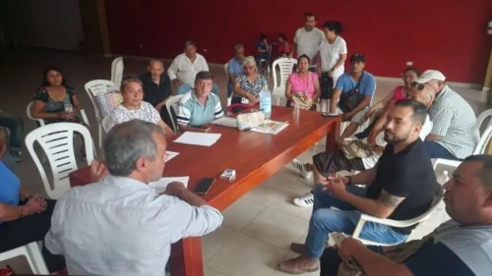 Un año después usuarios de Orán levantaron el acampe en las oficinas de EDESA
