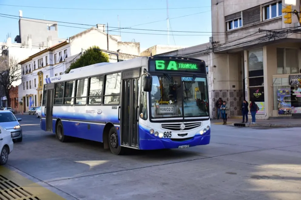 Por un acuerdo los choferes de SAETA cobrarán un sueldo básico de más de $700.000