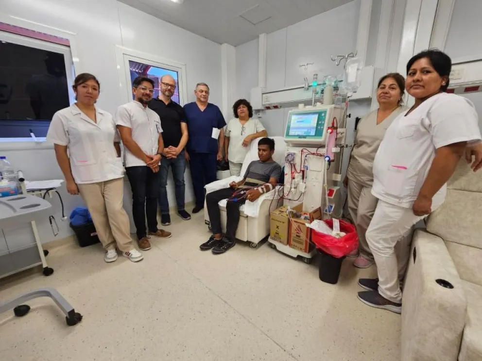 Orán: entró en funciones el servicio de diálisis público del Centro Modular