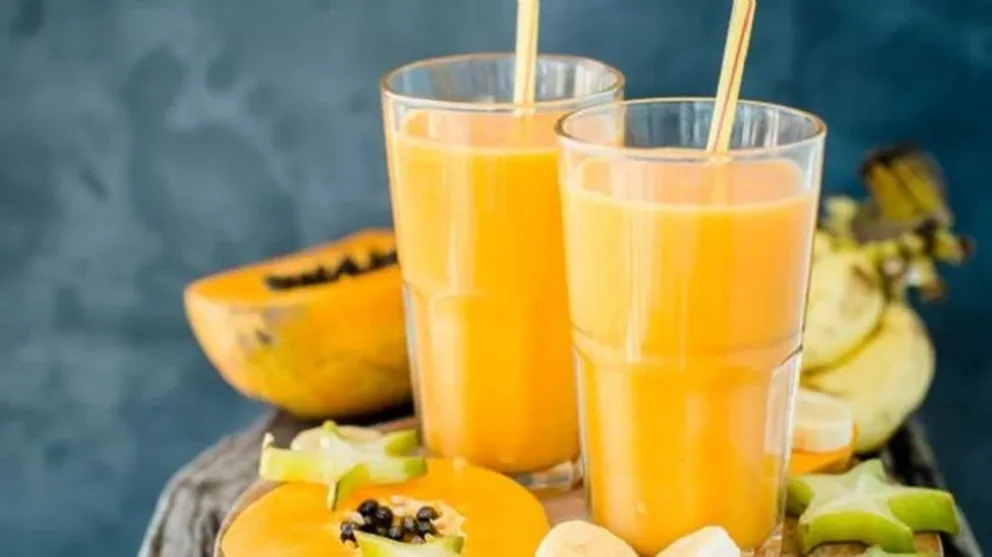 El sorprendente licuado de frutas que alivia el dolor de panza: receta cien por ciento natural