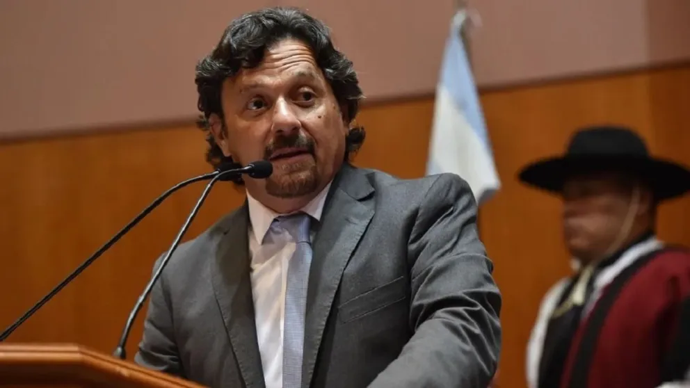 Entró en vigencia el congelamiento de sueldos y contrataciones en la Administración Pública Provincial