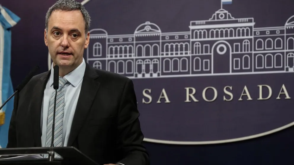 El Gobierno amenaza con no pagar el día de trabajo a los empleados estatales que paren el 24 de enero