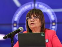 Patricia Bullrich pide expulsar de Argentina a los extranjeros que tomen tierras 