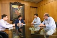 Gustavo Sáenz se reunió con Baltasar Lara Gros y Juan Cruz Curá para abordar problemáticas de Orán