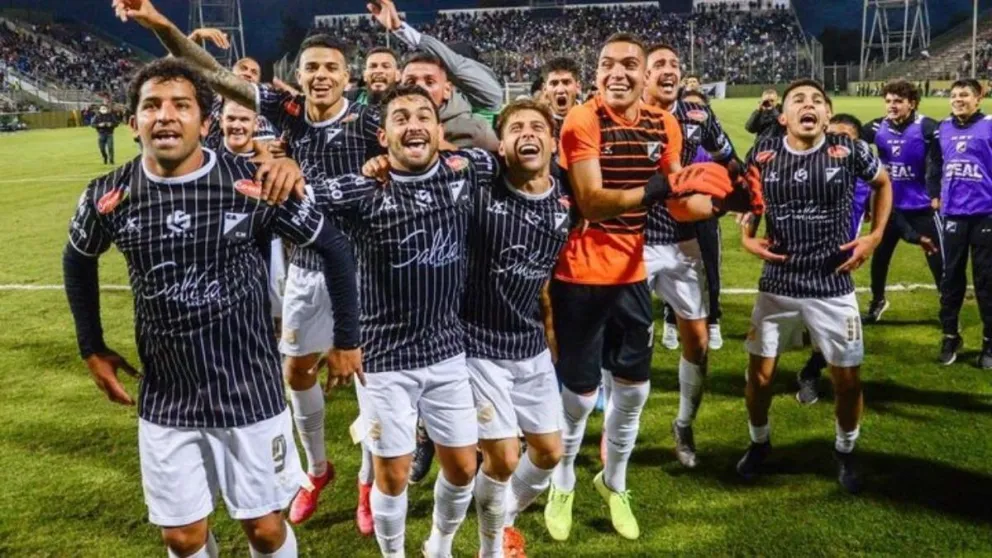 Central Norte se refuerza con la incorporación de una estrella del Boca: nueva ofensiva para el equipo salteño