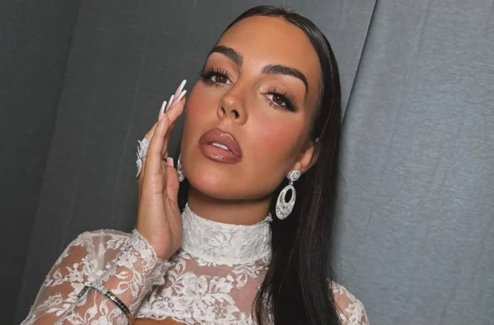 Georgina Rodríguez impresiona con pronunciado escote en los Joy Awards 2024 en Arabia Saudita