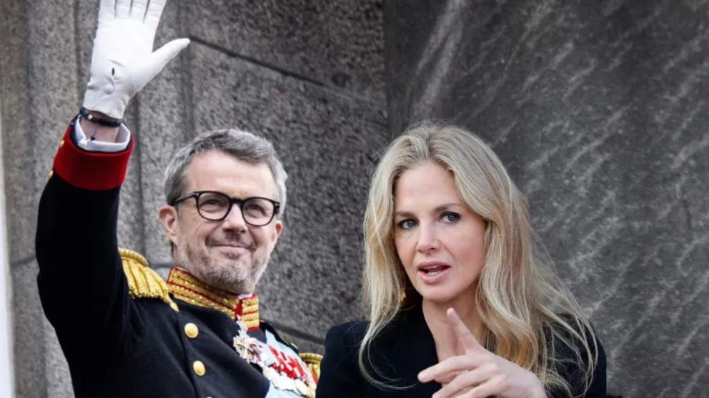 Fue así como Genoveva Casanova estuvo presente en la coronación del rey Federico