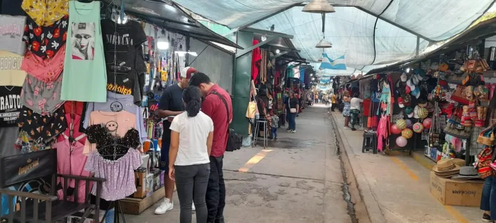 Feriantes del Parque San Martín anunciaron que adherirán al paro y luego se retractaron: qué pasará con las ferias