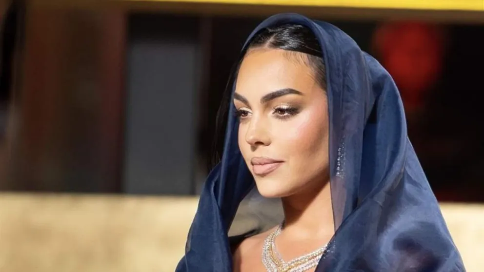 Georgina Rodríguez posó en redes sociales desde su avión privado, pero este detalle llamó la atención