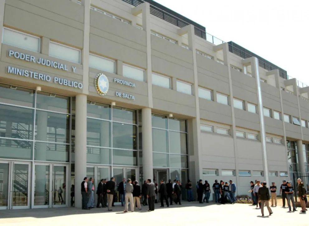 El recorte llegó a la Ciudad Judicial: paralizaron la construcción en un edificio
