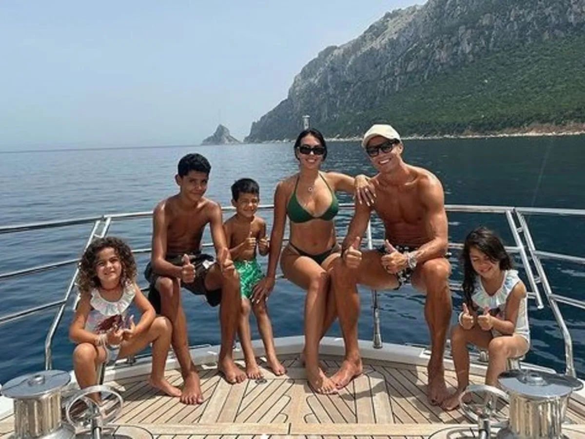 GEORGINA RODRIGUEZ