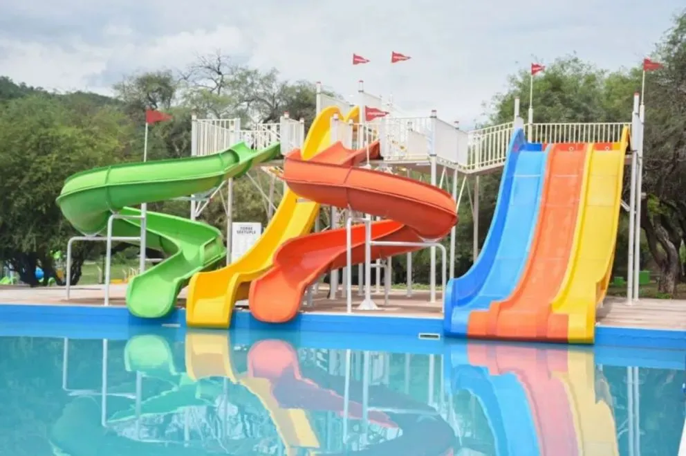 Gustavo Sáenz celebró la apertura del Parque Acuático de Coronel Moldes: salteños y turistas ya disfrutan de este gran atractivo