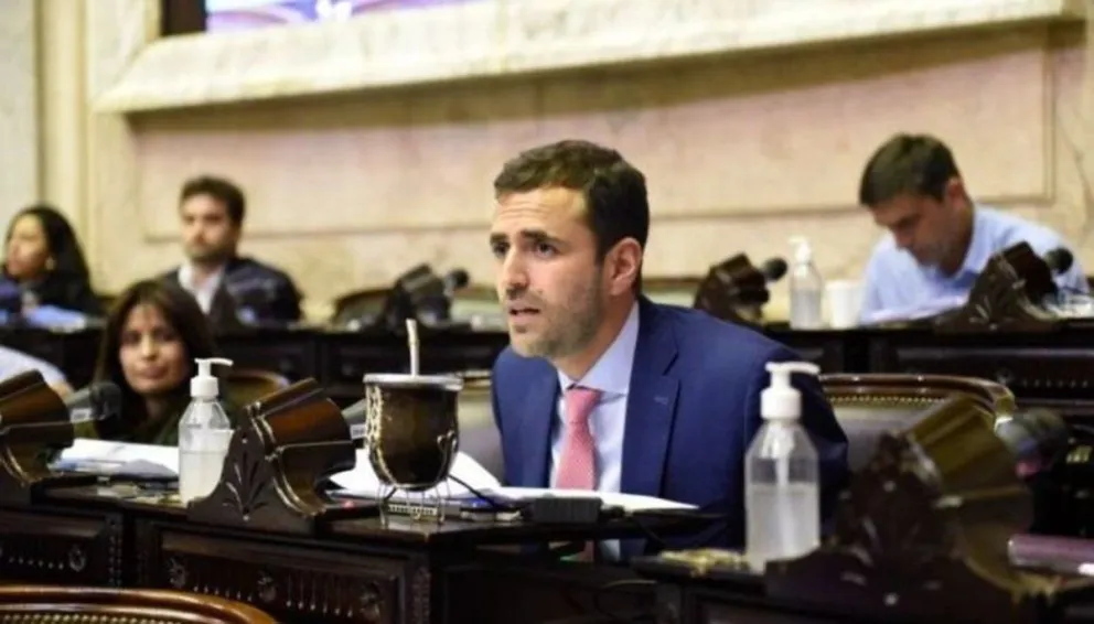 Emiliano Estrada: “Los gobernadores tienen que tomar postura y no dejarse apretar”     