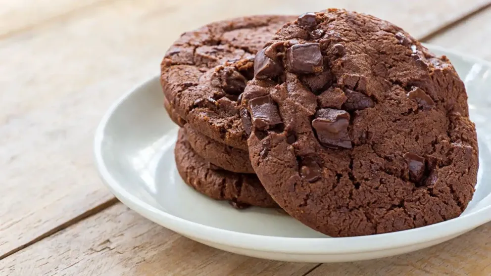 La fácil y deliciosa receta de galletas de chocolate caseras: una versión sencilla para hacerlas en familia