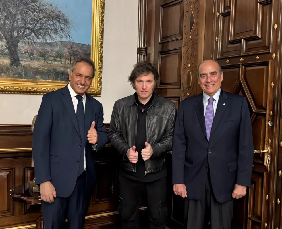 Javier Milei designó a Daniel Scioli como secretario de Turismo, Ambiente y Deportes