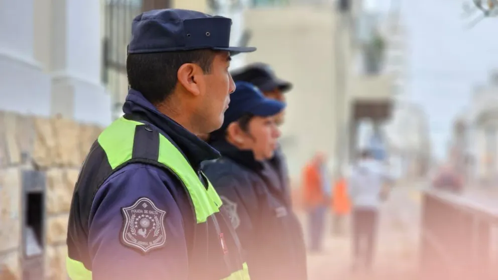 Tras la desesperación de su familia, una adolescente salteña regresa a su casa sana y salva 
