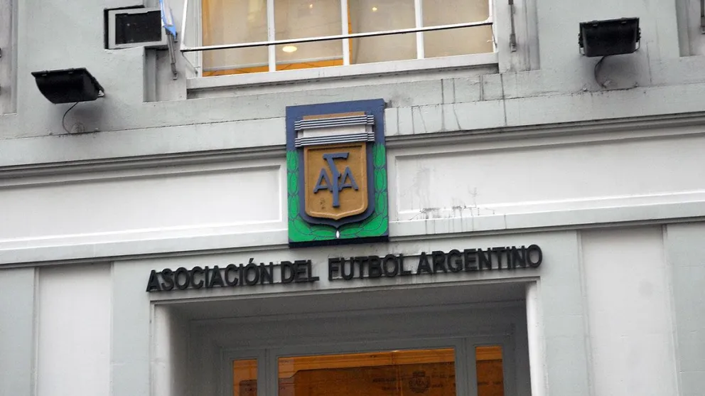 Nuevo revés judicial para el DNU: quedó sin efecto la autorización para las Sociedades Anónimas