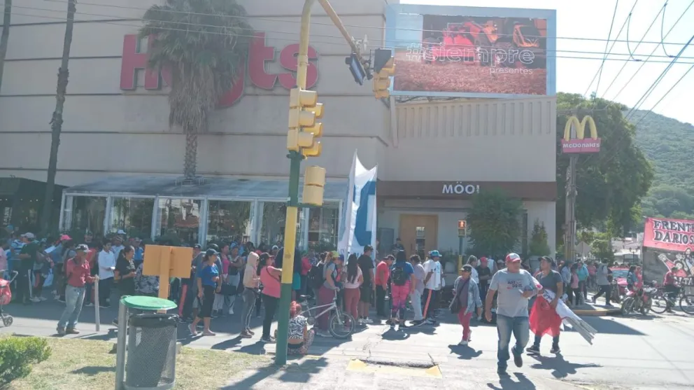 |URGENTE| Movilizaciones generan cortes en vías principales de la ciudad