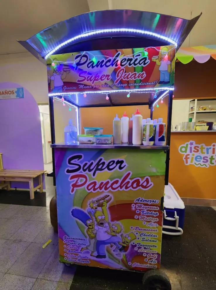 Angustia: un vendedor de panchos pide desesperadamente que le devuelvan su carrito robado