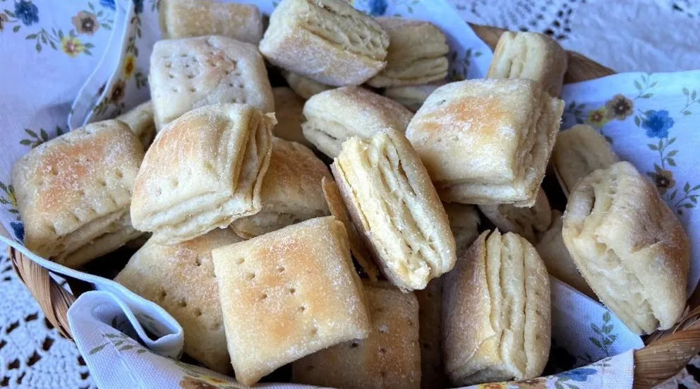 Mejora tus tardes de mate con esta tremenda receta: deliciosos bizcochitos hojaldrados de un bocado