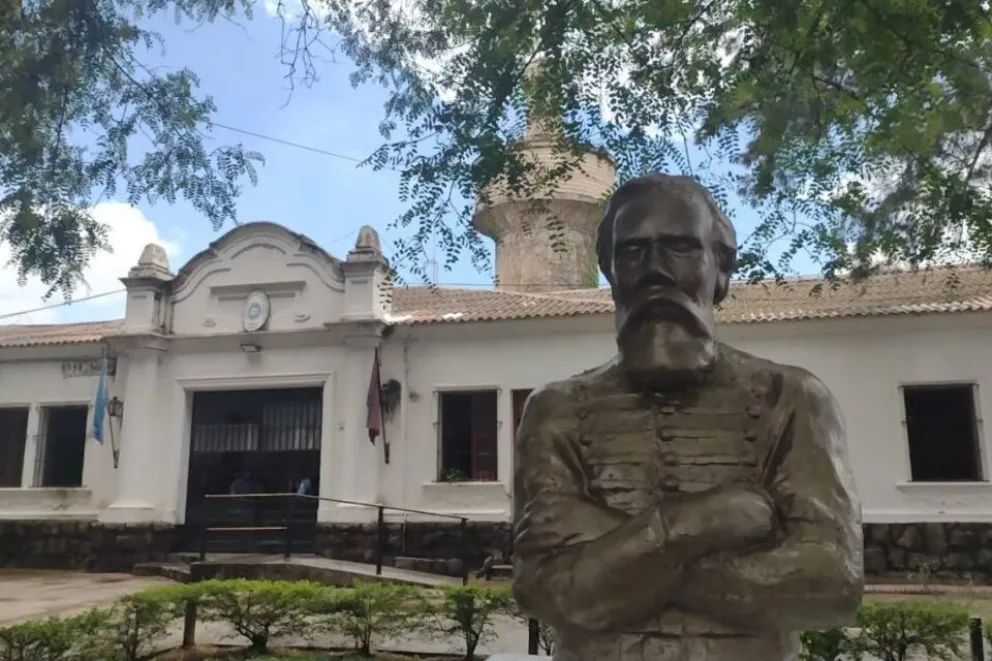 Un detenido de la Cárcel de Villa Las Rosas se prendio fuego en un grave incidente
