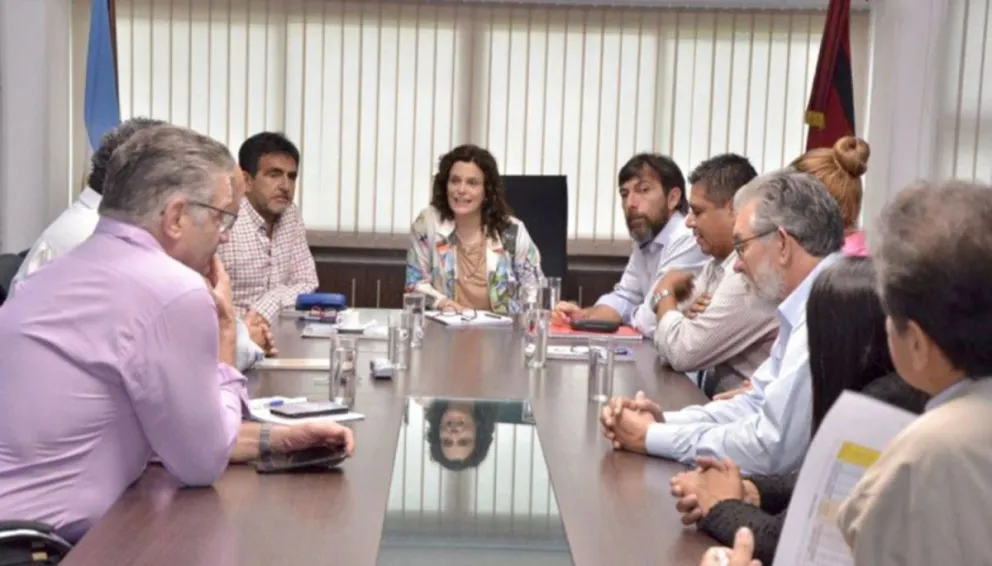 Adelantaron cuándo retoman las negociaciones paritarias en Salta con los gremios estatales