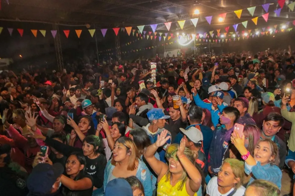 Tragedia en Carnaval: un salteño murió en una carpa bailable