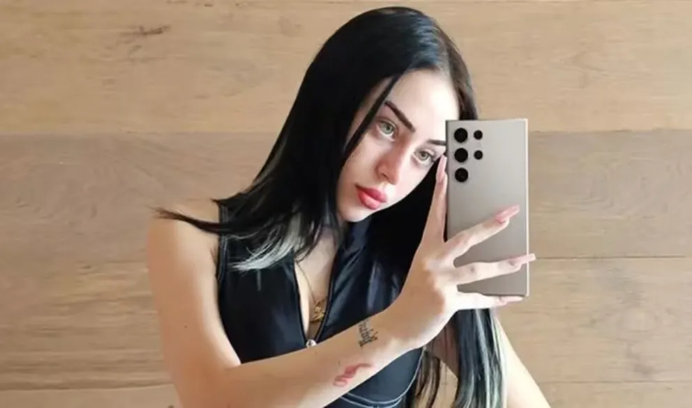 El impactante video de Nicki Nicole tomando la mano de alguien más: su venganza hacia Peso Pluma