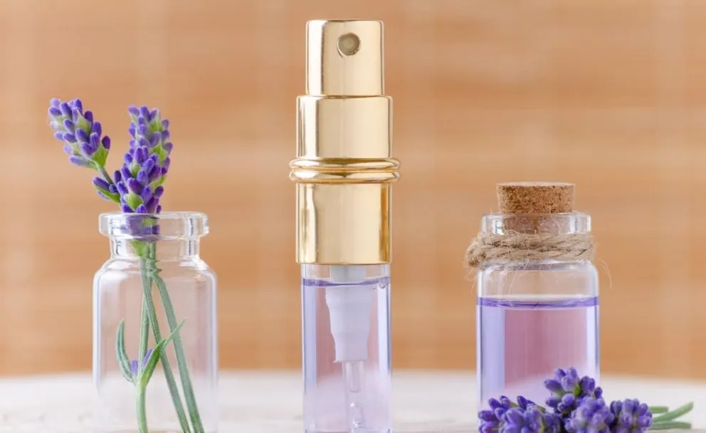 Descubrí cómo ahorrar dinero con este increíble truco: perfume para la ropa con ingredientes que tienes en casa