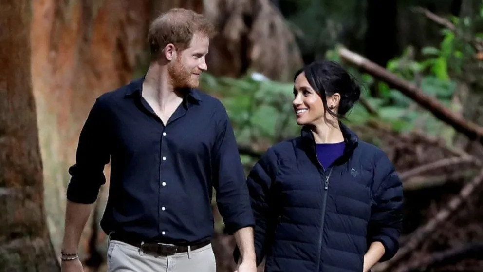 El príncipe Harry y Meghan Markle vuelven a hacer de las suyas: esto le hicieron a sus hijos que va en contra de la monarquía