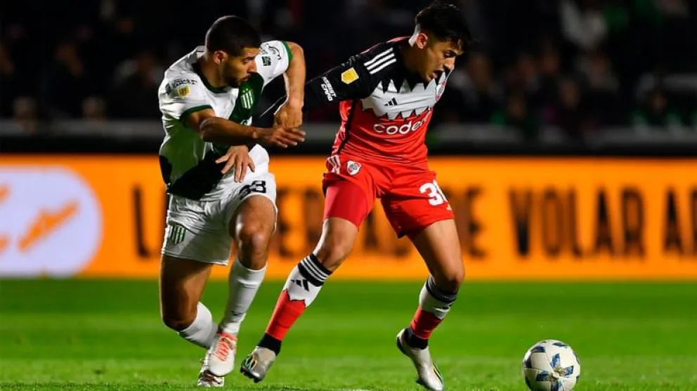 River recibe a Banfield en el Mâs Monumental: hora, probables formaciones y cómo verlo en vivo