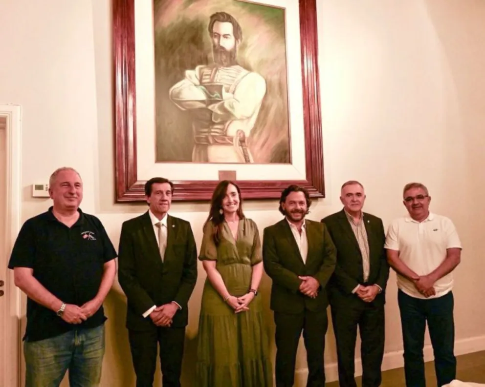 Gustavo Sáenz recibió a los gobernadores de cara a la cumbre en Salta con funcionarios de Nación