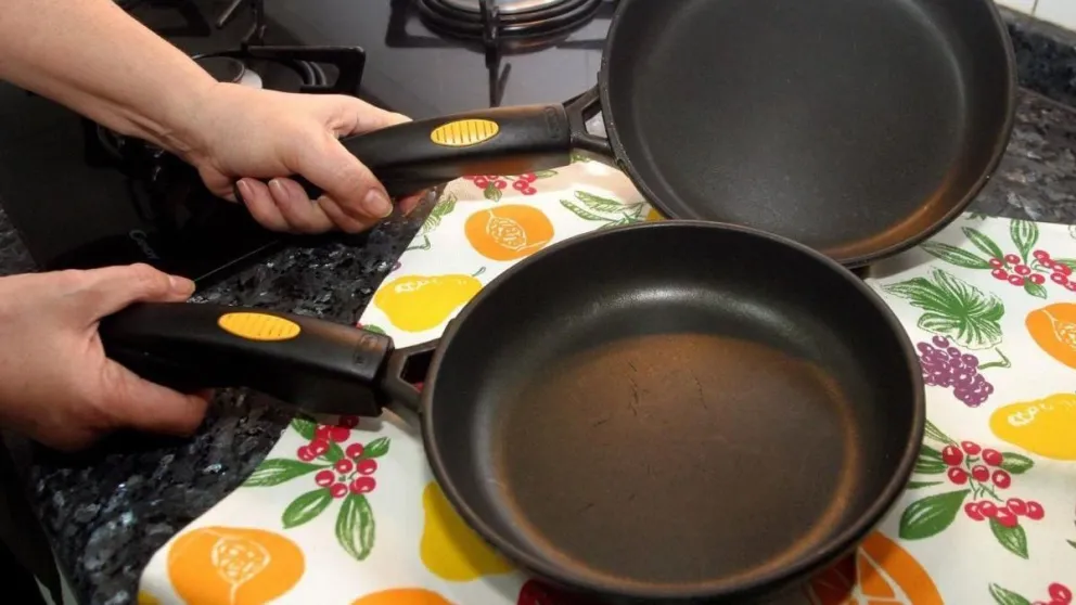 El asombroso truco para que tu sartén ya no se pegue: con un solo ingrediente le darás nueva vida 