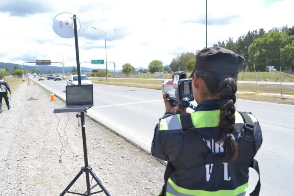 Serenata a Cafayate: con un fuerte operativo, así serán los controles en  rutas
