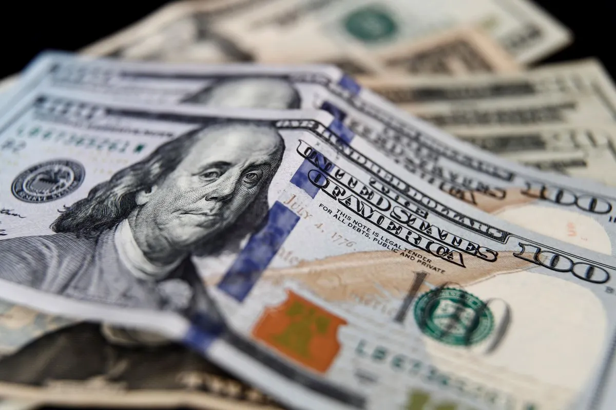Cierre del d&oacute;lar 