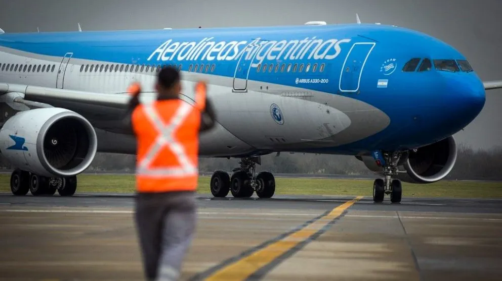 Ya rige el paro de aeronáuticos: cómo afecta a cada aerolínea y qué pasa con los vuelos