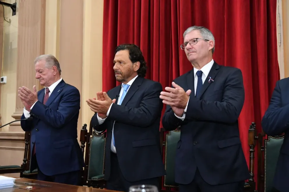 Gustavo Sáenz: "El Incentivo Docente es un derecho que vamos a acompañar y defender"