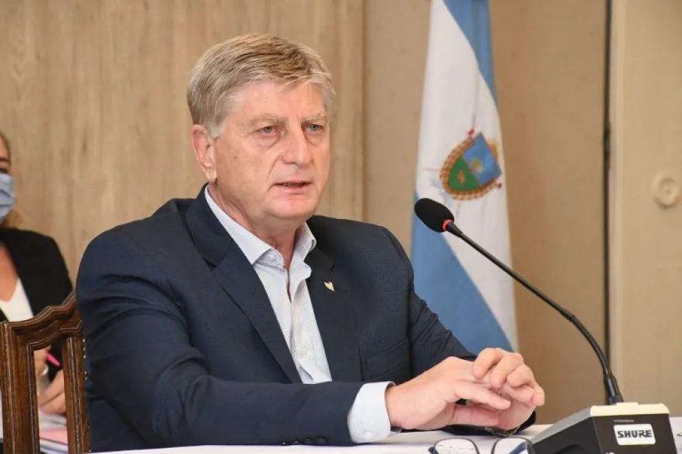 El gobernador pampeano apuntó contra el Pacto de Mayo: "Ningún acuerdo me llevará a resignar ningún derecho"