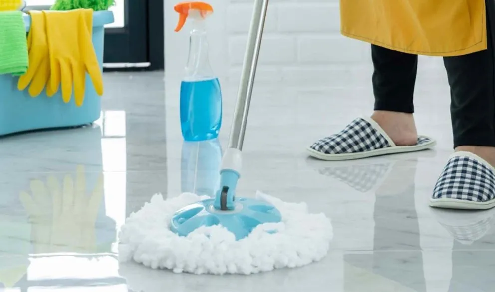 No gastés de más: conocé este increíble truco para preparar un jabón de limpiar suelos muy económico y fácil de hacer