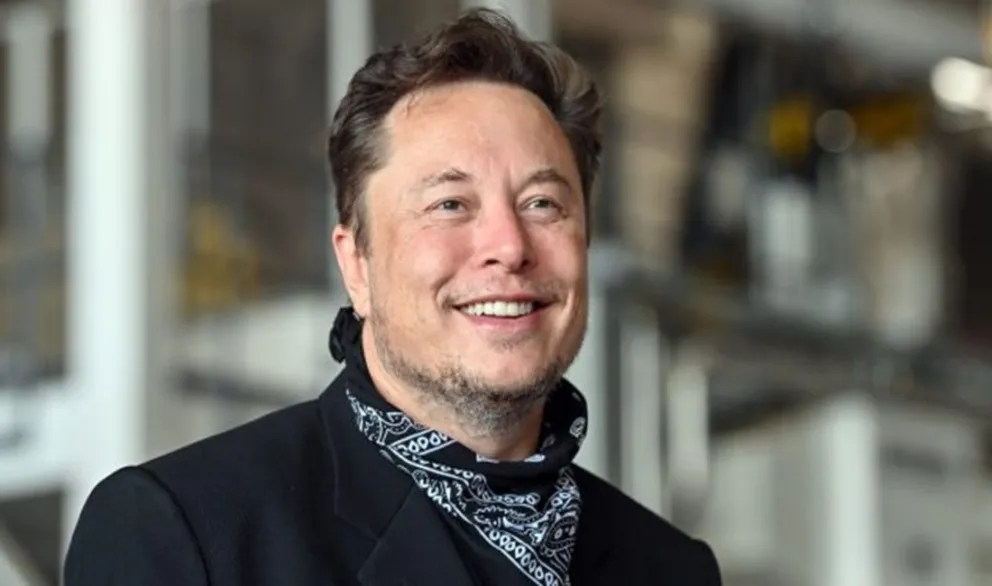 Los irónicos memes de Elon Musk tras la caída mundial de Facebook e Instagram: apuntó directamente a Meta
