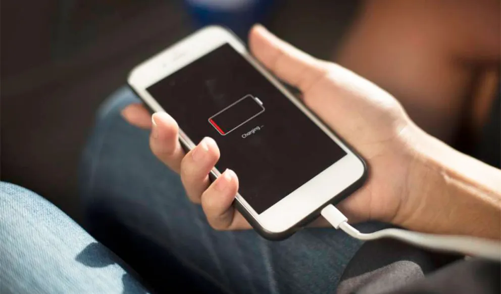 Activa esta útil herramienta en tu celular para cargar la batería en pocos minutos