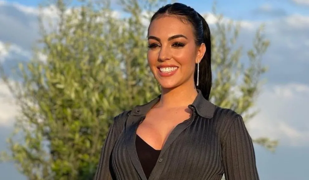 Así tiende la ropa Georgina Rodríguez, con sudadera y diminuta tanga