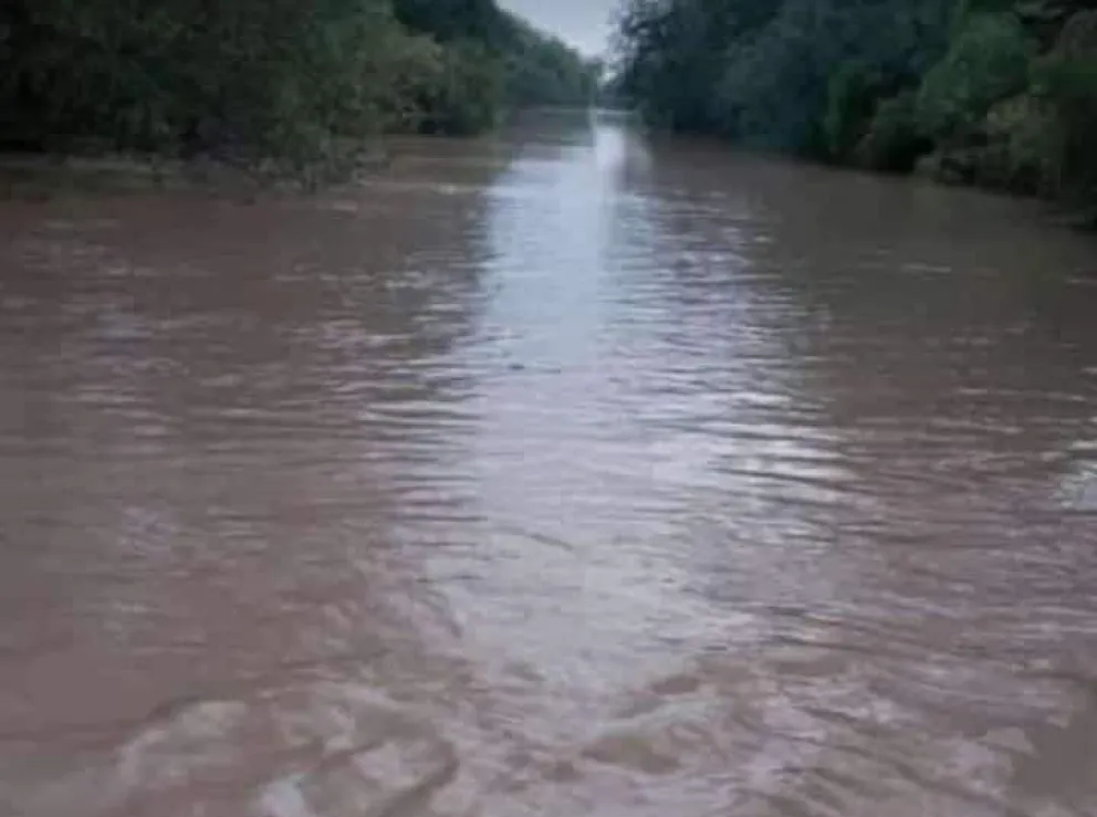 Crecida del Río Bermejo: familias aisladas enfrentan escasez de alimentos y agua 