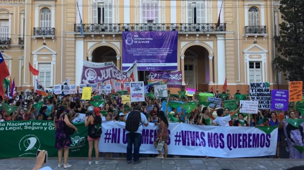 8M en Salta: los ajustes y las políticas del Gobierno nacional resonarán en el reclamo de las mujeres  
