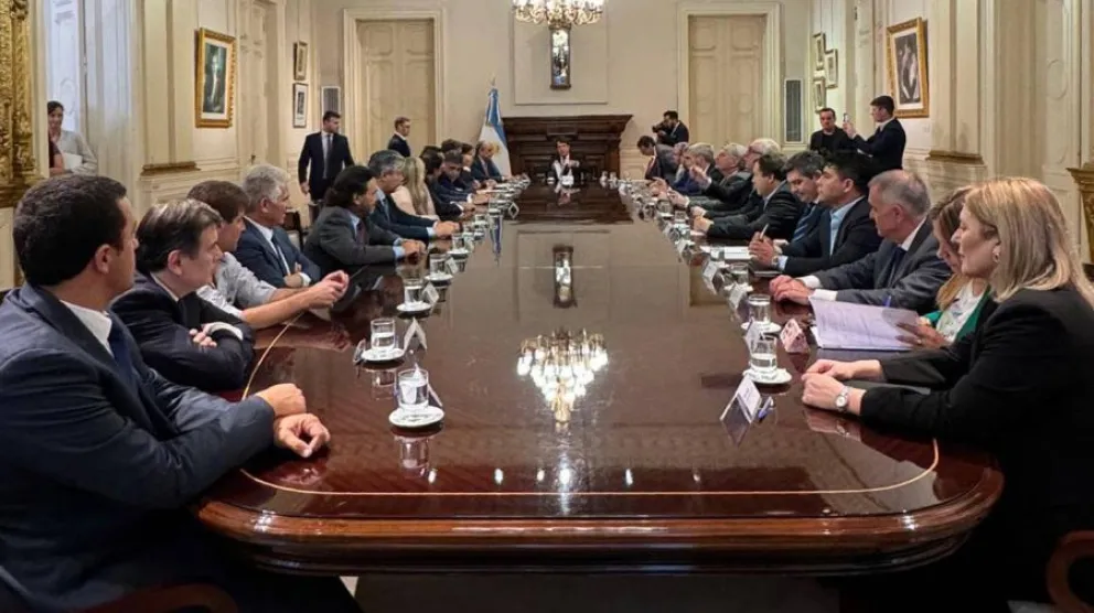 Con la ausencia de Javier Milei, ya comenzó la cumbre de gobernadores en la Casa Rosada