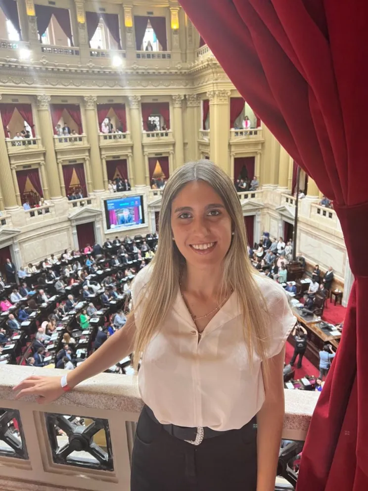 El gobierno designó a una joven libertaria sin experiencia como directora en RENAPER